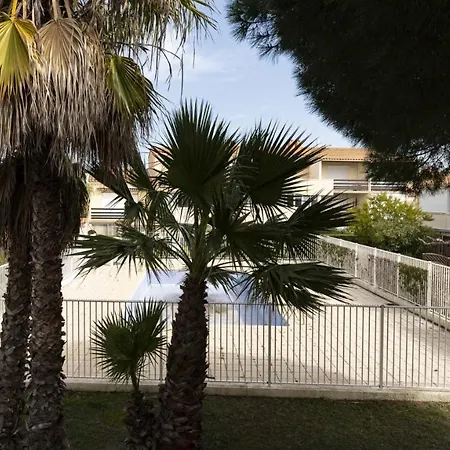 Appartement Les Estivales- 9h- Studio Charme- 4 Pers *