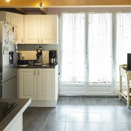 Appartement Les Estivales- 9h- Studio Charme- 4 Pers *